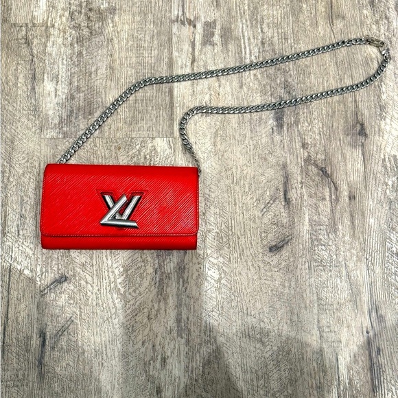 COPY - LV Coquelicot Wallet (chain supplied) - Picture 1 of 11